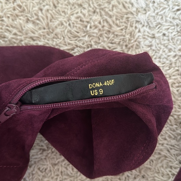 Velvet thigh-high boots - FashionNova - Picture 5 of 7